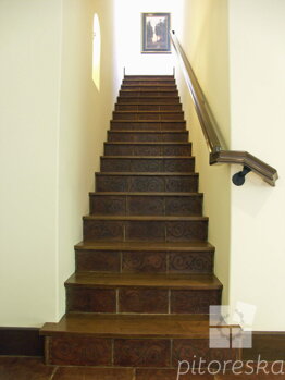 antique terracotta floor tiles halls stairs wine cellars