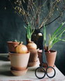 hlineny keramicky terakotovy neglazovany kvetinac unglazed natural terracotta flower pot handmade