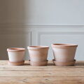 minimalisticky hlineny keramicky terakotovy neglazovany kvetinac unglazed natural terracotta flower pot handmade