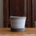 minimalisticky hlineny keramicky terakotovy neglazovany kvetinac unglazed natural terracotta flower pot handmade