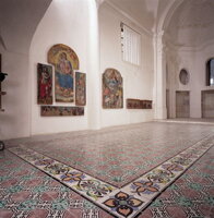 rucne malovane glazovane terakotove obklady a dlazby historicke