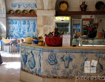 hand painted tiles azulejos