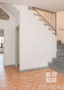 Hand made tuscan terracotta tiles - IP-RZ series