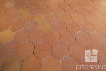 Hand made tuscan terracotta tiles - Medici series